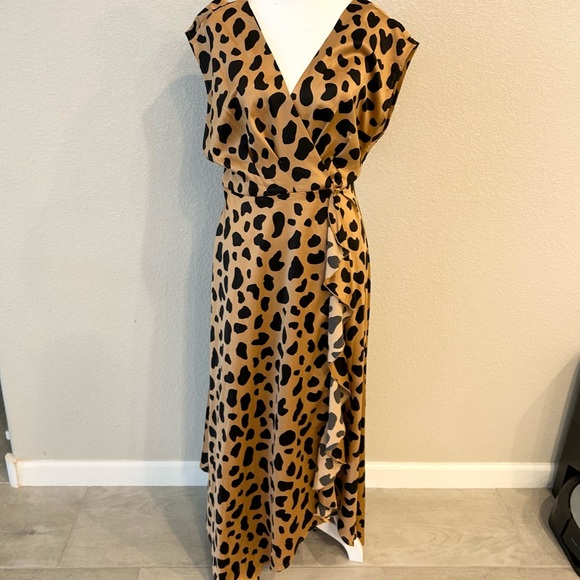 Bar III wrap dress - Picture 1 of 10